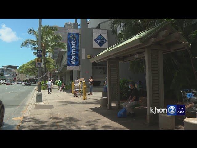 Walmart employee in critical condition after Keeaumoku St. stabbing