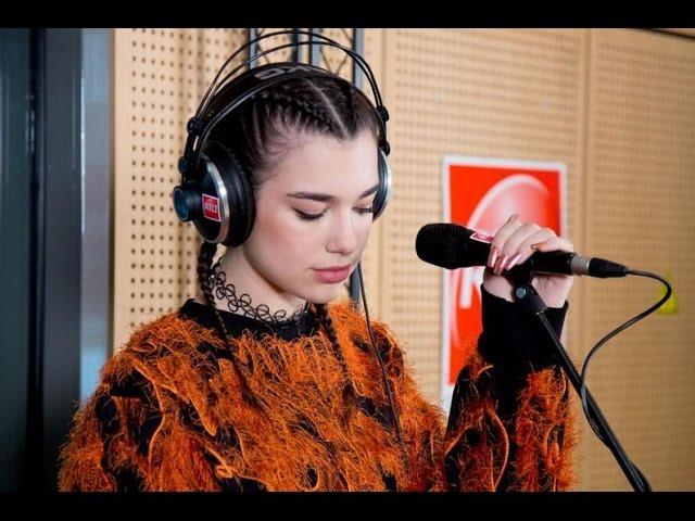 Dua Lipa - "Love Yourself" en Session Très Très Privée