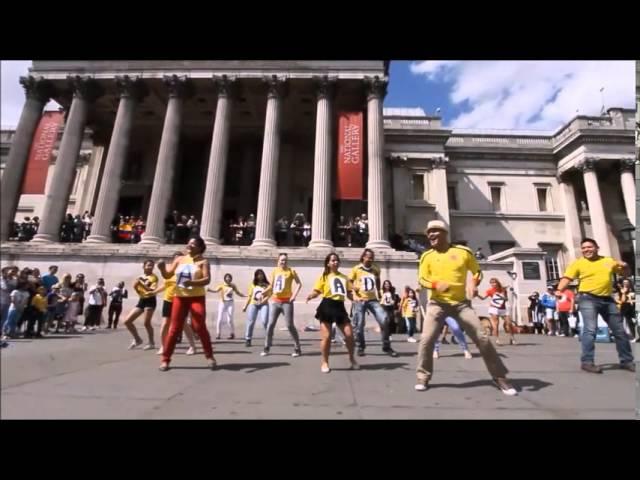 Flash Mob/Londres/Colombia Independence Day/ School of dance talentos