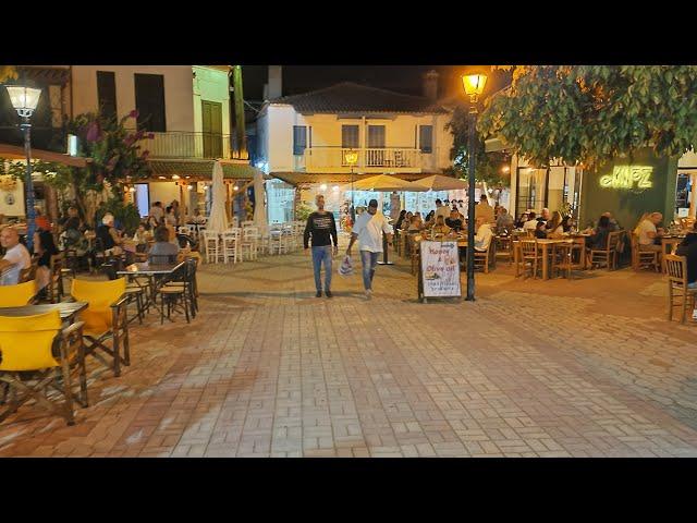 PEFKOHORI HALKIDIKI AT NIGHT