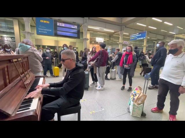 Passengers Are Shocked By Classical Piano Improvisations