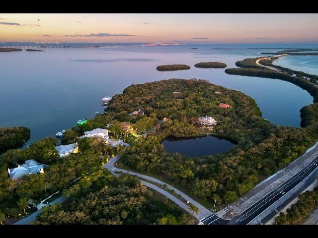 Tierra Verde Luxury Home for Water Lovers