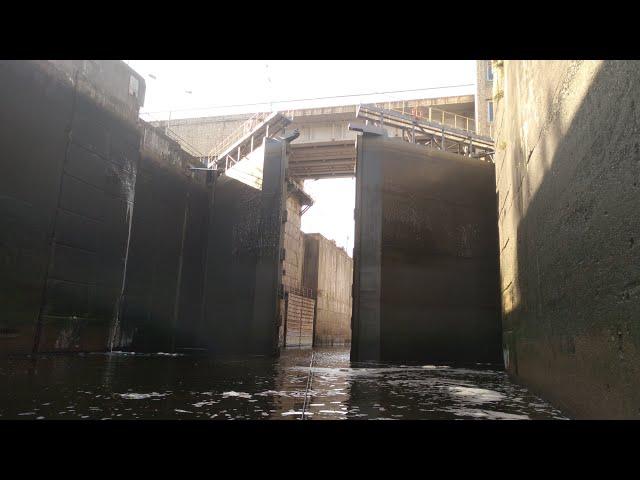 Прохождение шлюза Киевского водохранилища, Киевское море, плавни. Passing the Kyiv Dam Floodgate