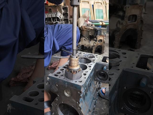 engine sylinder honing #engine #cylinder #mechanic #amazing #skills #restoration #how #shorts #viral