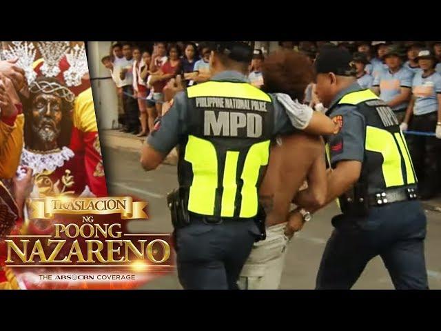 Traslacion 2020: Mga pulis, deboto 'nagkabalyahan' dahil sa ‘Andas wall’ | TV Patrol