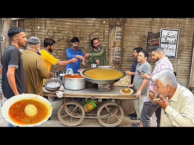 70/- Rs UNIQUE BREAKFAST  PAKISTANI 60 YEAR'S OLD CHANA STREET FOOD - EGG CHANA CHOLE PLATE