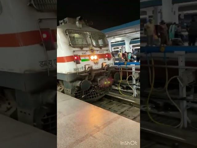 Train Coupling at Secunderabad Junction #coupling #train #indianrailways #railway #irctc