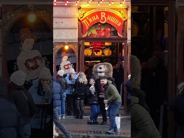  What is there in Lviv? #1683 Rynok Square