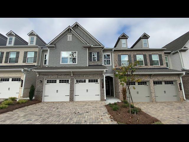 3BR - 2.5 BA Luxury townhome for rent in Alpharetta