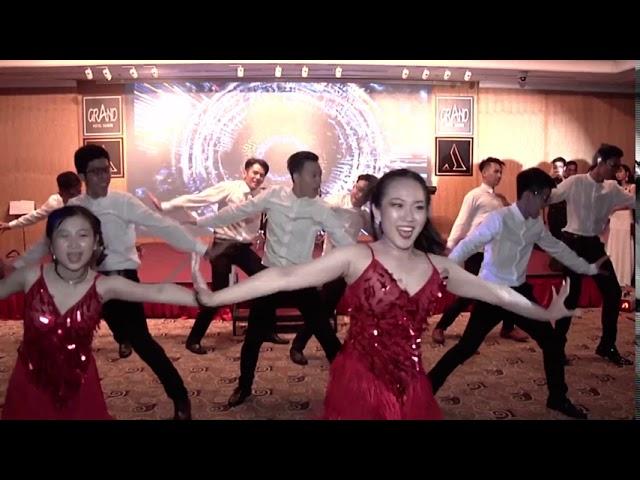 Hai Tran(Tony) with Dance Crew in The Adolescence Night Prom 2017 - Honey - JYP