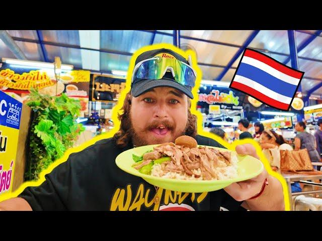 Mad Feeds & Massive Markets Only An Hour From Bangkok | Bang Saen, Thailand | Travelling w Mum Day 4