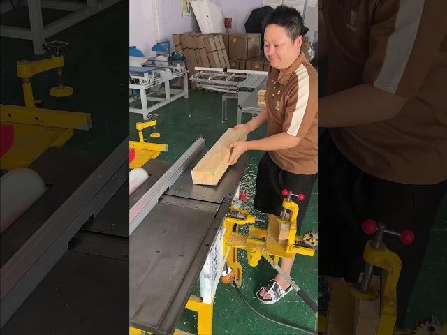 Multifunctional woodworking saw table