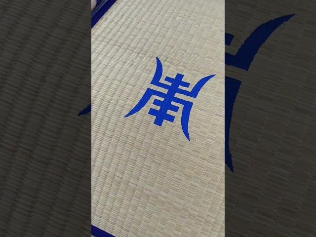 끈적끈적..뒤척이는 여름밤,네가필요해~! 여름철 숙면필수템,시원하게 재워주는 '대자리(대나무돗자리)'~살땐..사각귀퉁이 마감과 박음질 잘돼있는지 확인. 판매가 23만원~