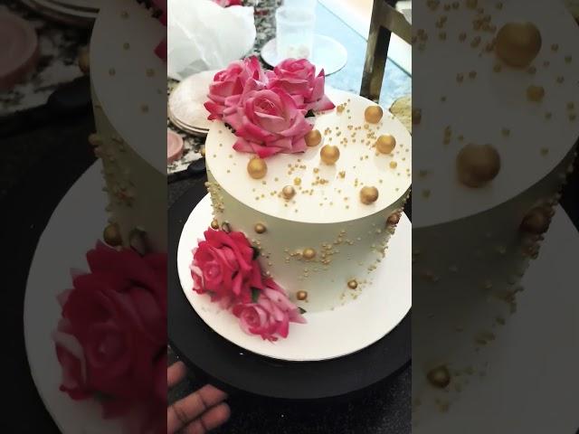 Vanilla double height cake 
