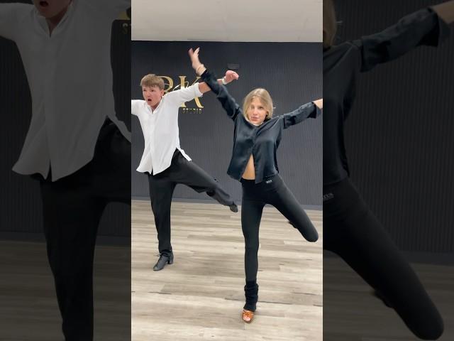  WOW ️DANCE #dance #kpop #shorts #dancing #dariaesaulova #dancevideo #latin  #舞蹈 #oldsong #fyp