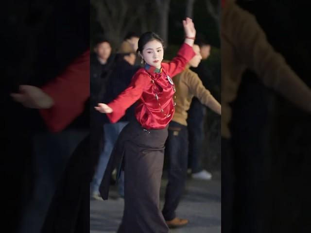 Yongji, beautiful Tibetan woman known as the queen of Tibetan dance