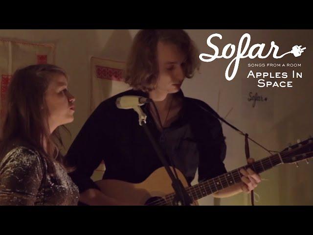 Apples In Space - Farewell, Little World | Sofar Berlin