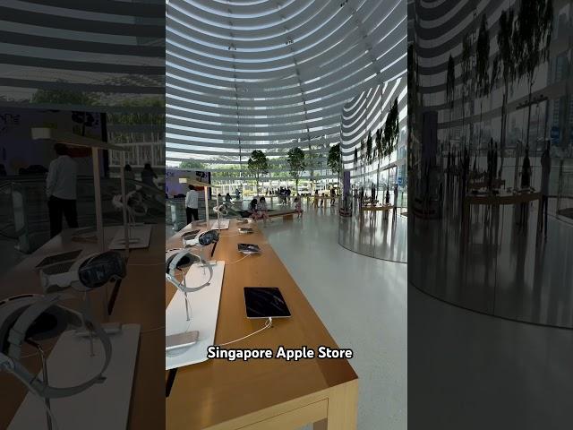 Singapore Apple Store #singapore #apple #vacation #music #airport #beats