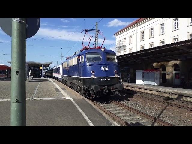 BR.110 428 mit Pfiff in Reutlingen