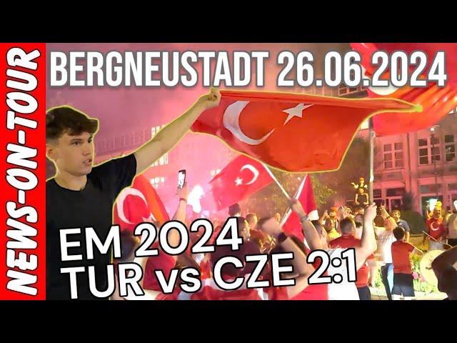 TUR/CZE 2:1 Bergneustadt (26.06.2024) EM 2024 Türkische Fans feiern (Autocorso, Fanjubel, Türkiye!)