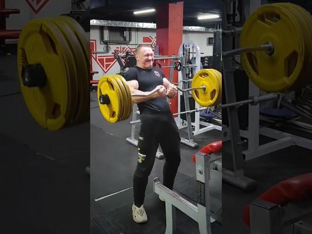 подъем на бицепс 100кг #streetlifting #biseps #bodybuilding