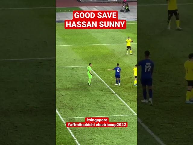 Moment Good Save Goalkeeper Singapore Hassan Sunn‼️#football#affmitsubishielectriccup2022#shorts