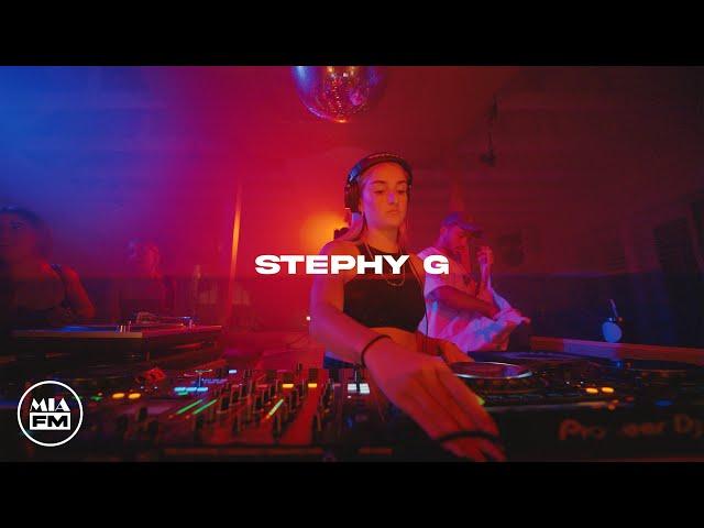 Buzzin Productions Presents: Stephy G at ZeyZey Miami