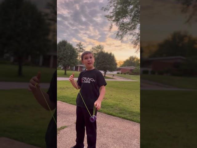 Nothing ever did feel so real as these Eli hops #yoyo #shutter