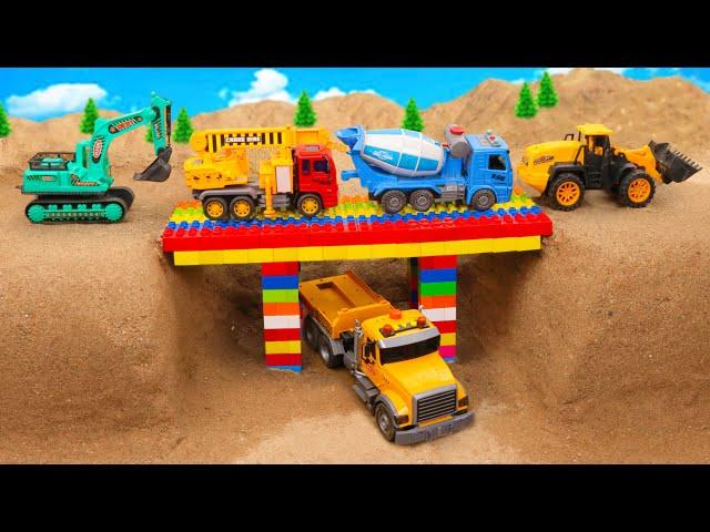 Rescue construction vehicles with crane truck | Police car and truck toy stories | ENJO Car Toys