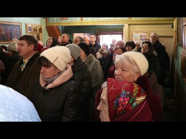 У Коломиї, біля церкви Благовіщення, освятили місце під катехитичну залу