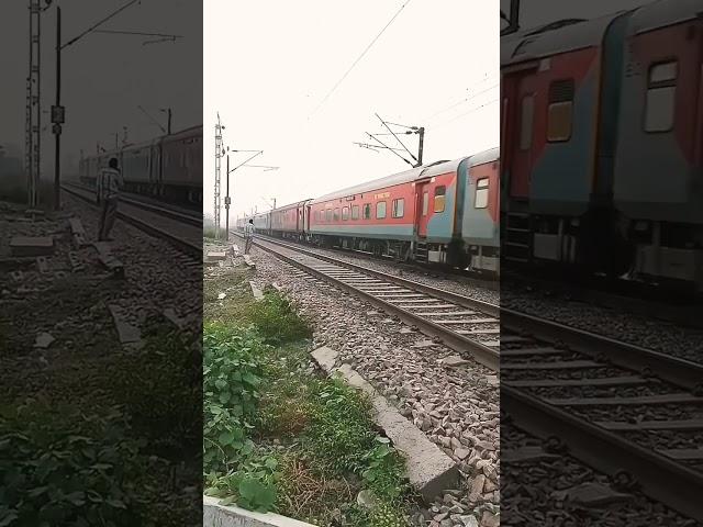 Humsafar Special Train ️️️️️#shorts #viral #youtubeshorts #indianrailways #trending