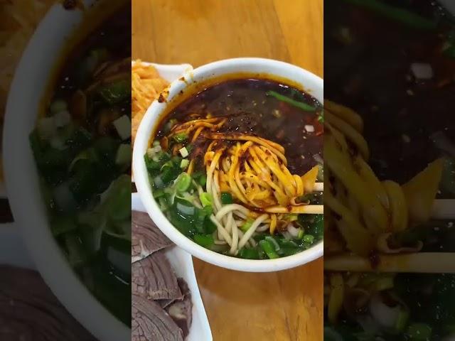 甘肃人的早餐，牛肉面！#美食不可辜负 #兰州牛肉面 #早餐