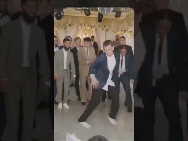 Foreigners dancing on Indian song meme template || #meme #template  #kalachasmasong  #foreigners