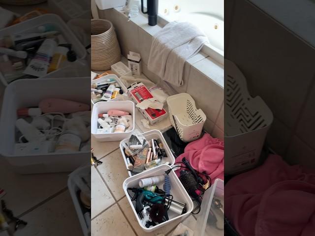 I STOPPED Making Excuses and DECLUTTERED 90% Of My Entire House With This ONE TRICK #decluttering