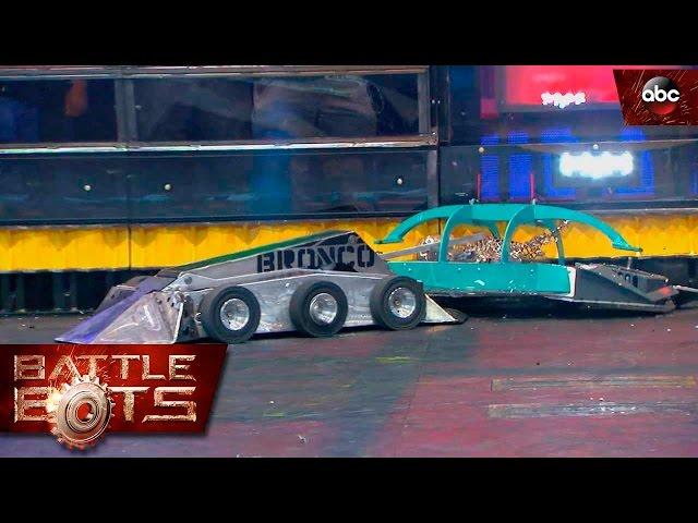 Chrome Fly vs. Bronco - BattleBots