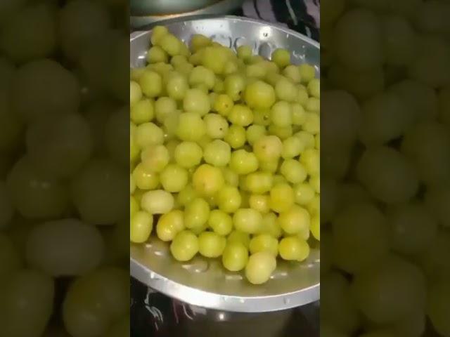 Simple Pickle @ magic touch