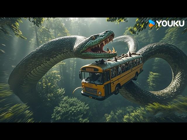  BUS in jungle FLY by GIANT SNAKE! Oh-ho! Sky crash coming! | Snake 3 | YOUKU MONSTER MOVIE