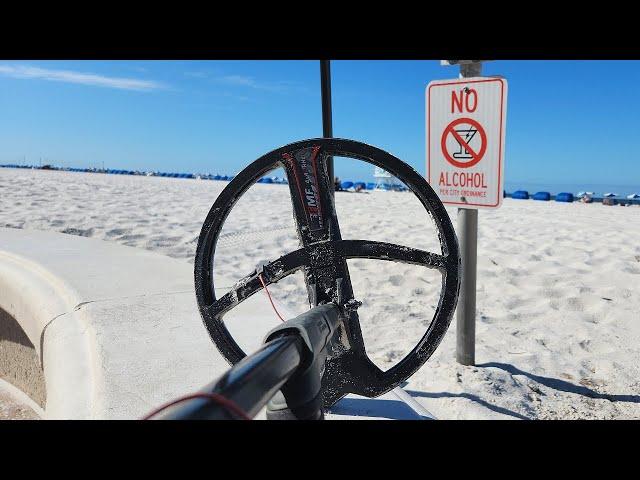 TREASURE HUNTING The Beach On A Beautiful Day!