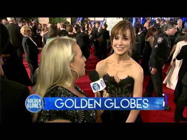 Golden Globes: Frances O'Connor Interview + Red Carpet Fashions
