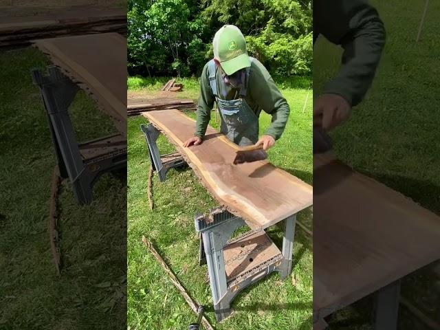 🪵Sawmill Sunday #woodworker #sawmill #sawmilling #lumber #liveedge #slab