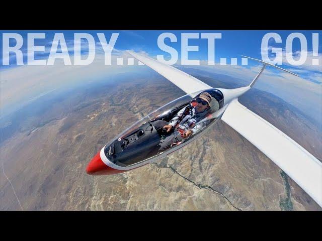 Two gliders race head-to-head above the desert #FullGliderFlight