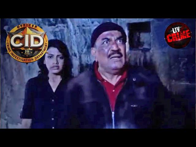 Mysterious Island के Jungle में फंसी CID Team - Part 3 | CID | Kuch Toh Gadbad Hai | सीआइडी