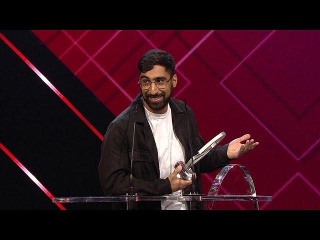 Bester Newcomer: Kawus Kalantar - Danke, weiße Cis-Männer! | Der Deutsche Comedypreis 2021