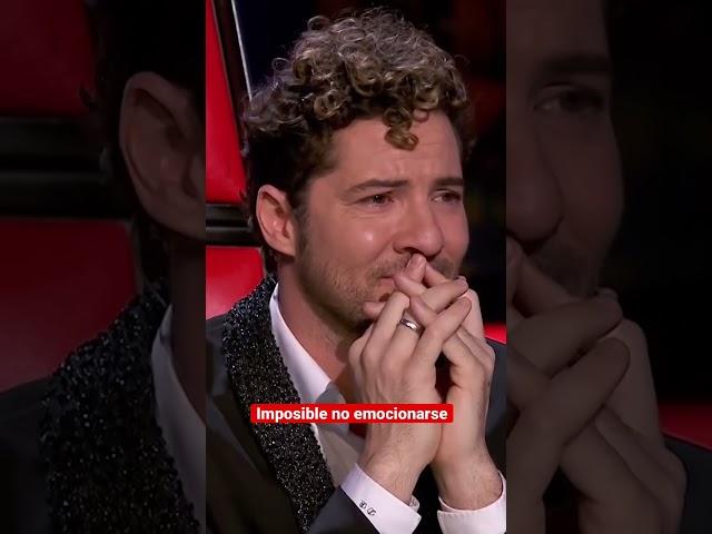 Rompe a llorar al ver a sus nietas en La Voz Senior | #LaVozGlobal #Shorts
