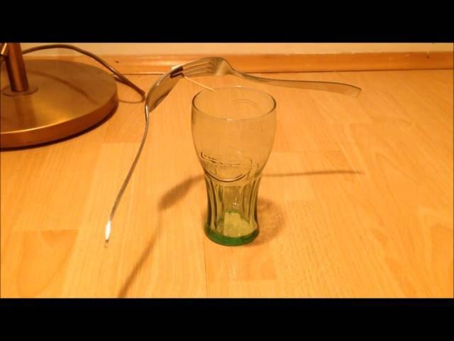 Balancing spoon and fork on a toothpick - epic bar trick