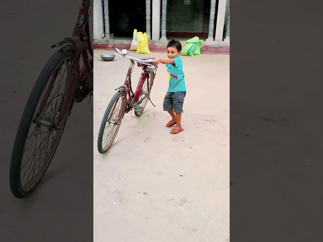 Chhota babu ️ cycle ko to girne nahi dunga #shorts#viralvideo#viralshorts#trendingvideo#video