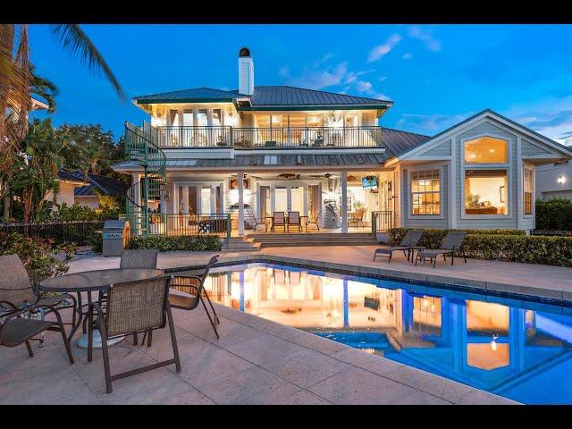 Waterfront Living in Jupiter Florida, Home with Private Boat Dock