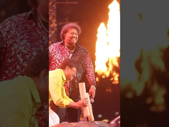 Surieyan Movie Goundamani Bgm#thenisaithendraldeva #goundamani #bgm #concert #srikanthdeva
