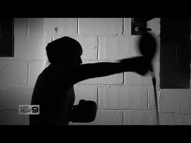 16x9 - Eye on the Prize: Mary Spencer's boxing journey