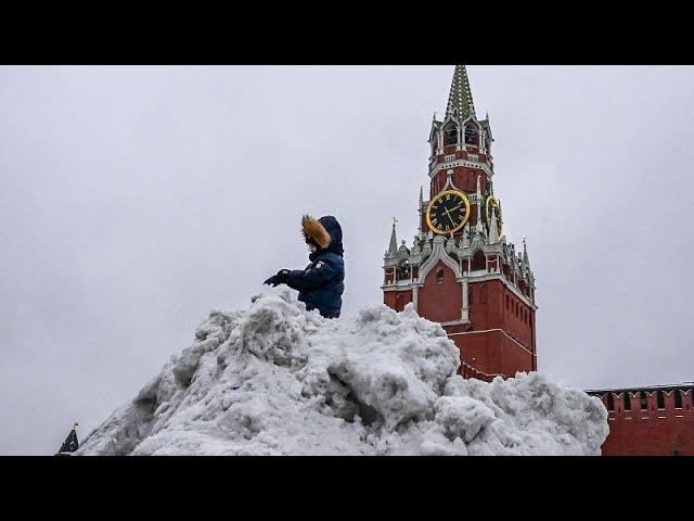 Госдума приняла во втором чтении законопроект о запрете "ЛГБТ-пропаганды"